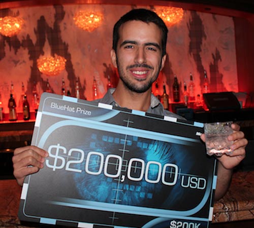 Microsoft tung tiền chiêu mộ hacker - 3