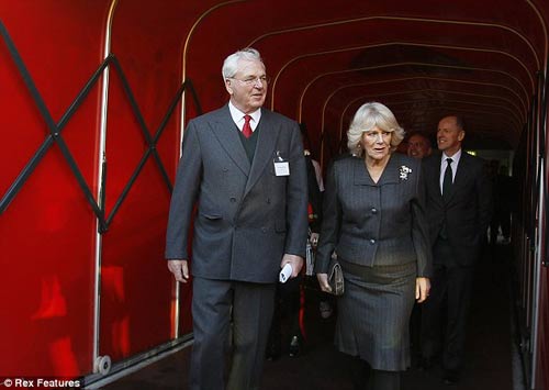 Arsenal cách những danh hiệu quá xa - 3