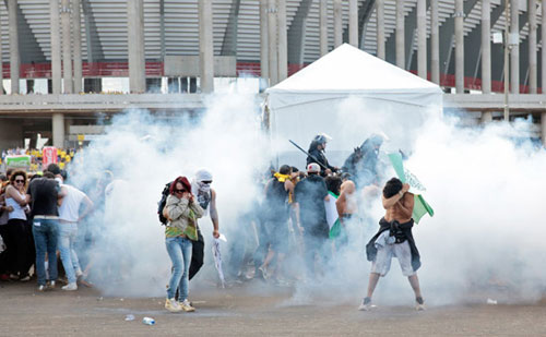 Vòng bảng Confed Cup: Tiệc ở xứ samba - 3