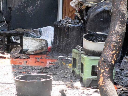 Ôm con qua "biển lửa": Người mẹ tử vong - 2