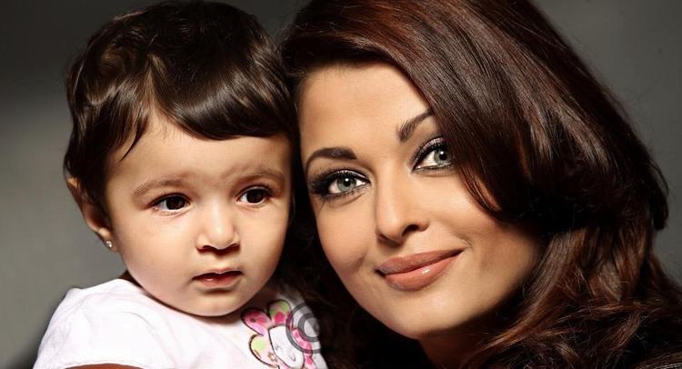  Rai bên cạnh cô con gái Breti B sinh hạ vào 16/11/2011. Tên của cô bé được các fan đặt và bình chọn qua truyền thông. Phải 4 tháng sau vào tháng 3/2012 thì hai vợ chồng mới chọn được tên chính thức cho cô bé là Aaradhya Bachchan.