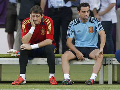 Xavi: Hãy gọi anh là ngài 800 - 2