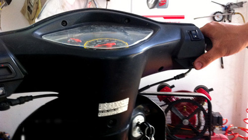 Khi nào cần thay ắc quy xe máy? - 4