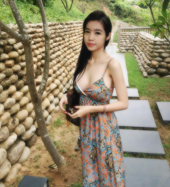 Sau những vai trò về hình ảnh, cô gái 24 tuổi này dần bước sâu hơn vào  làng giải trí Việt trong vai trò diễn viên. 
