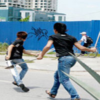 Pháp luật - Ghen tuông, 9X vác mã tấu chém tình địch