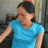 Tin tức trong ngày - Cô gái hóa bà lão lại già đi nhanh chóng