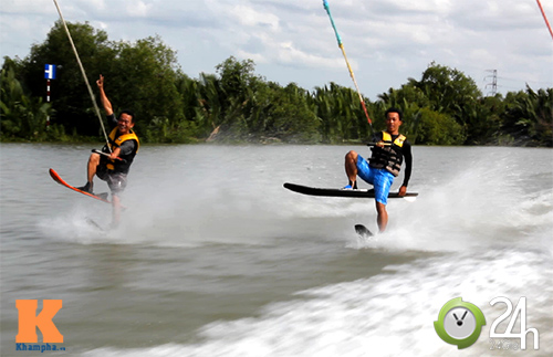 Mạo hiểm lướt ván trên sông Sài Gòn - 12