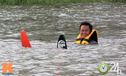 Mạo hiểm lướt ván trên sông Sài Gòn - 4