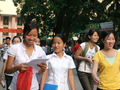 Tuyển sinh ĐH, CĐ năm 2013: Lắm nỗi băn khoăn - 1