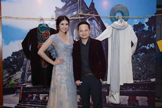 Diệu Huyền sắc lẹm với áo dài - 17