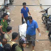 Tin tức trong ngày - Ba mẹ con chết bất thường tại phòng trọ