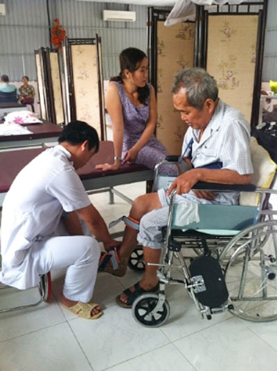 Ô-sin chăm bệnh nhân: Những mảnh ghép - 2