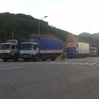 Tin tức trong ngày - Căng sức chống hàng lậu vẫn... khó đủ đường