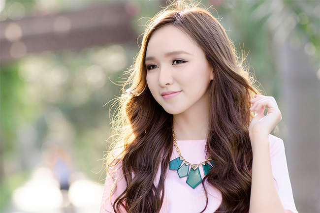  Cô đã chứng minh được tài năng thực sự của mình khi lọt vào top 4 chung kết Việt Nam Idol 2012
