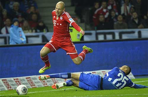 Young - Robben: Ai là kịch sĩ giỏi hơn? - 2
