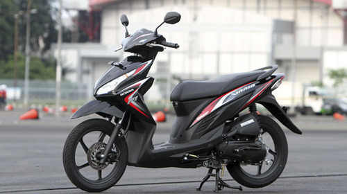 Ra mắt xe tay ga Honda Vario 110 FI nhỏ gọn - 2