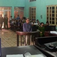 Pháp luật - Thầy giáo già gây tai nạn liên hoàn hầu tòa