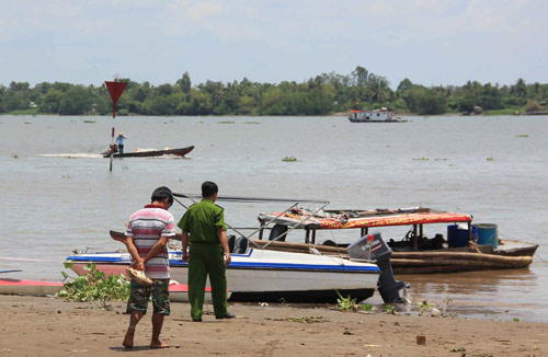 Vụ 10 HS tắm sông gặp nạn: Nạn nhân thứ 2 tử vong - 1