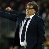 Bóng đá - Thầy trò Martino lắc đầu sau trận hòa