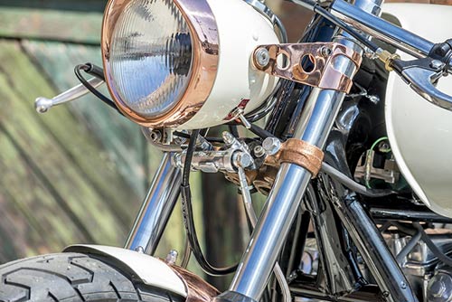 Honda CB750 tỏa sáng với đồng và crôm - 7