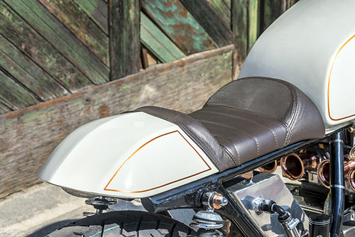 Honda CB750 tỏa sáng với đồng và crôm - 9