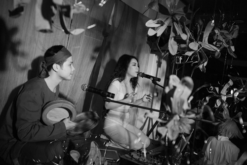 Hà Linh "hồi sinh" trong ngày nói dối - 2