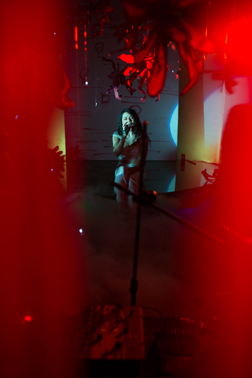 Hà Linh "hồi sinh" trong ngày nói dối - 9