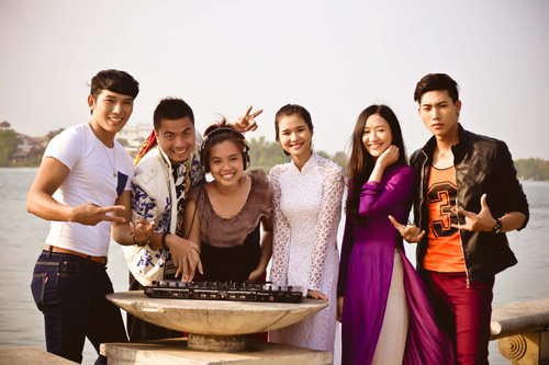 Ngọc Tình, Hữu Long đóng phim mừng Festival Huế - 11