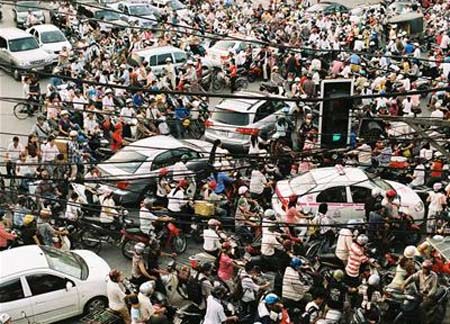 8 "kỹ năng" khi tham gia giao thông ở VN - 3