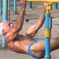 Thể thao - "Siêu nhân" thể dục đường phố ở tuổi...73