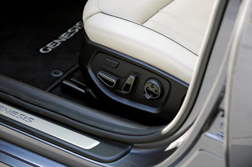 Hyundai Genesis 2015 công bố giá - 9