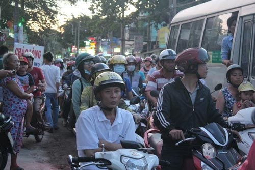 Nam thanh niên chết bất thường bên đường - 3