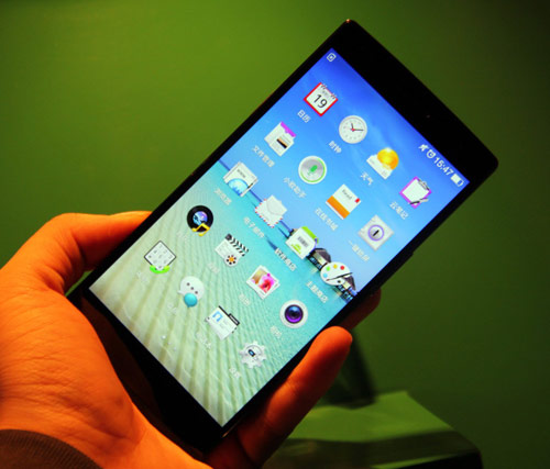 Cận cảnh Find 7 màu đen, màn hình QHD - 8