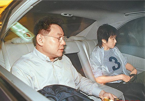 Tình sử phong lưu của đại gia và mỹ nữ Hoa - 4