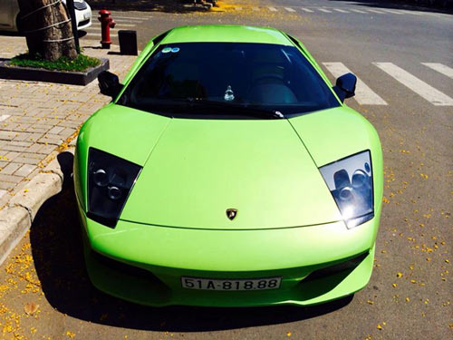 Lamborghini Murcielago xanh cốm thay biển số xe - 2