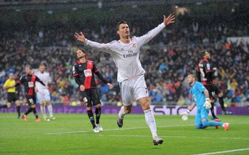 Ronaldo: Bớt ích kỷ để trở nên hoàn hảo - 1