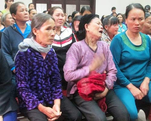 Vụ hỗn chiến vì ngao: Trả hồ sơ, yêu cầu điều tra bổ sung - 2