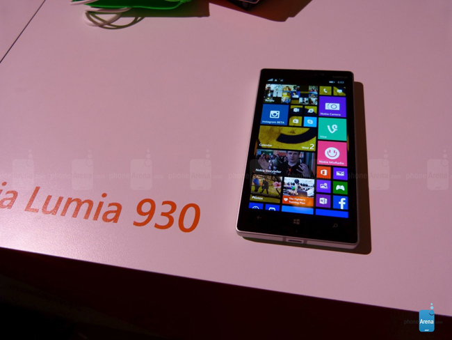 Cuối cùng Nokia cũng đã chính thức trình làng mẫu smartphone cao cấp mới của hãng là Nokia Lumia 930. Về cơ bản, Lumia 930 chính là phiên bản quốc tế của chiếc điện thoại thông minh Nokia Lumia Icon do Verizon độc quyền phân phối, bao gồm một màn hình 5 inch độ phân giải Full HD 1080p và một cảm biến máy ảnh 20 megapixel công nghệ PureView.
