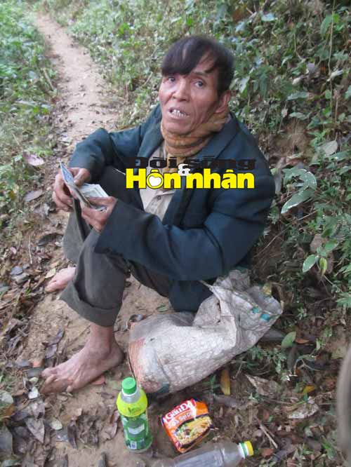 Tiết lộ của “người rừng” về “bùa gọi thú" kỳ lạ - 1