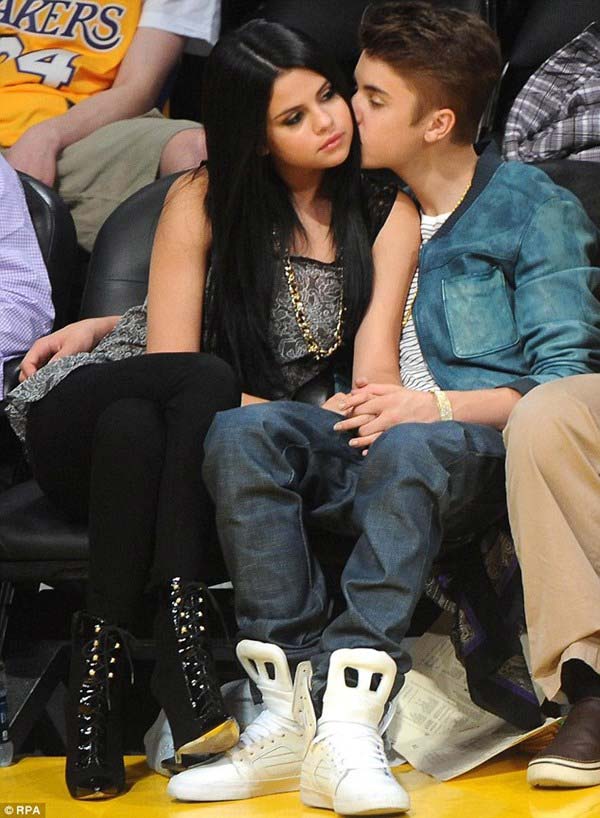Justin Bieber hằn học vì nghi Selena ngoại tình - 1