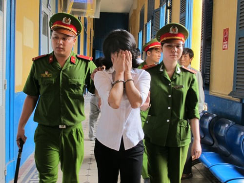 Án tử cho "kiều nữ" Thái Lan mang ma túy vào Việt Nam - 1
