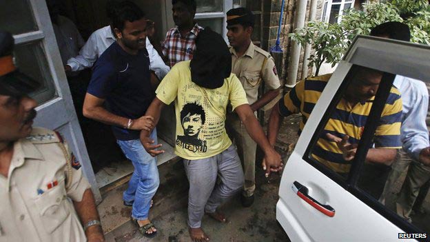 Ấn Độ tử hình 3 kẻ hiếp dâm nữ phóng viên - 1