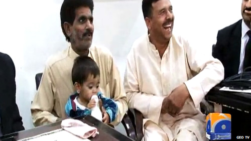 Pakistan: Cậu bé 9 tháng tuổi bị buộc tội giết người - 1