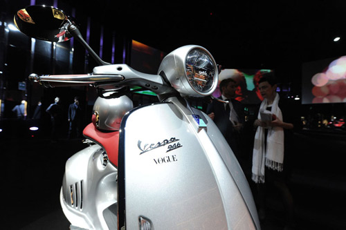 Vespa 946 ra mắt thêm hai màu mới