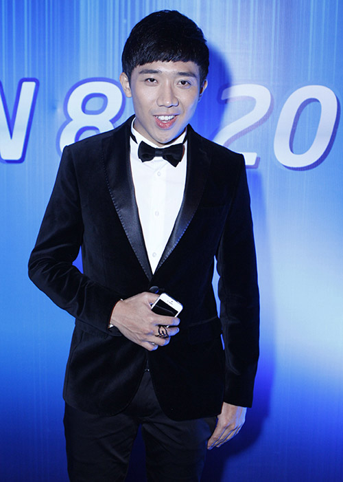 Nhức mắt vì Chung Thục Quyên hở bạo - 9