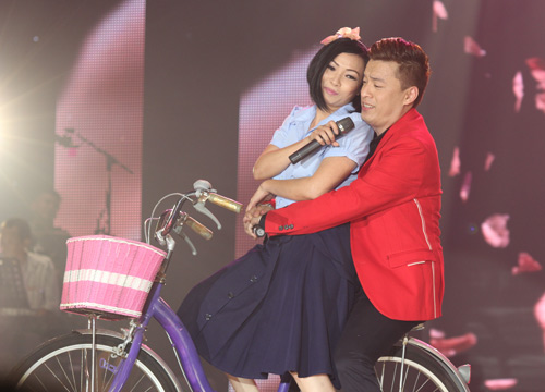 Phương Thanh "hồi teen" quyến rũ Lam Trường - 3