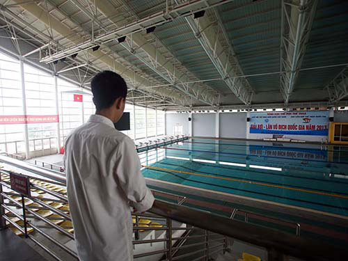 Công trình trăm tỉ, nơi tập tồi tàn - 2