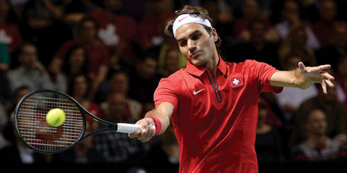 Federer dẻo dai cứu bóng ở tuổi 32 - 1