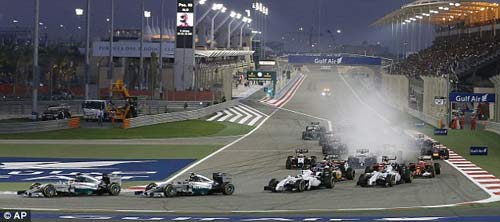 Bahrain GP: Gọi tên Hamilton - 1
