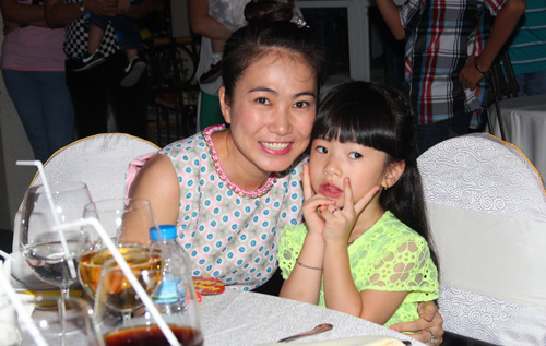 Vân Ốc mở tiệc lớn mừng sinh nhật con gái - 10